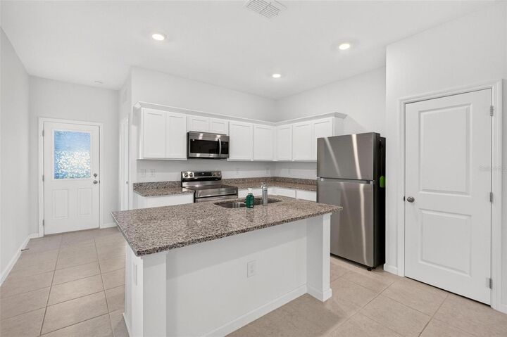 Property Photo: 2222 Hemingway Circle FL 34736