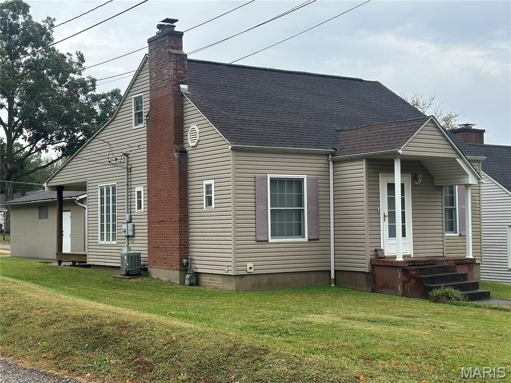 Property Photo:  1831 Good Hope Street  MO 63703 