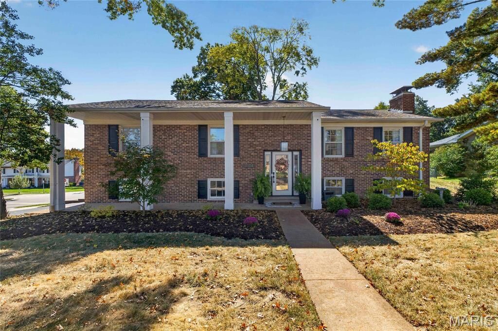 Property Photo: 1704 Black Twig Lane MO 63122