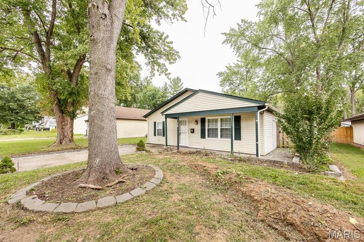 Property Photo:  14 Arabelle Drive  IL 62220 