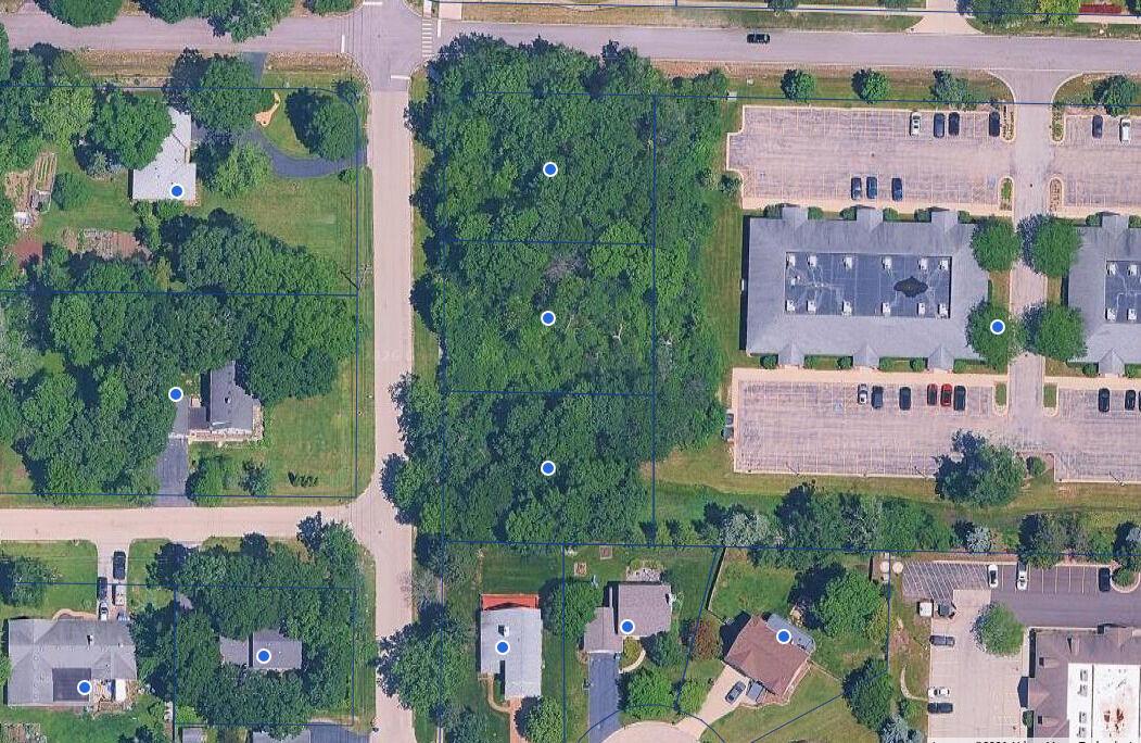 Property Photo:  137 S Delany Road S  IL 60031 