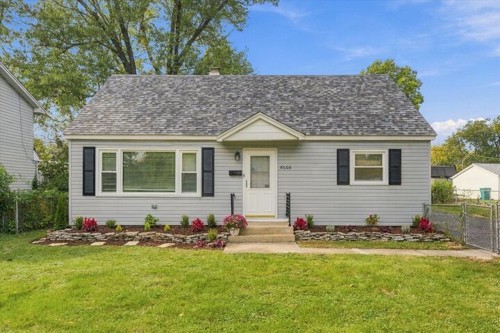 Property Photo:  8608 Oak Park Avenue  IL 60459 