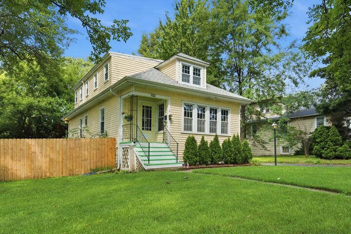 Property Photo:  132 S Adams Street  IL 60521 