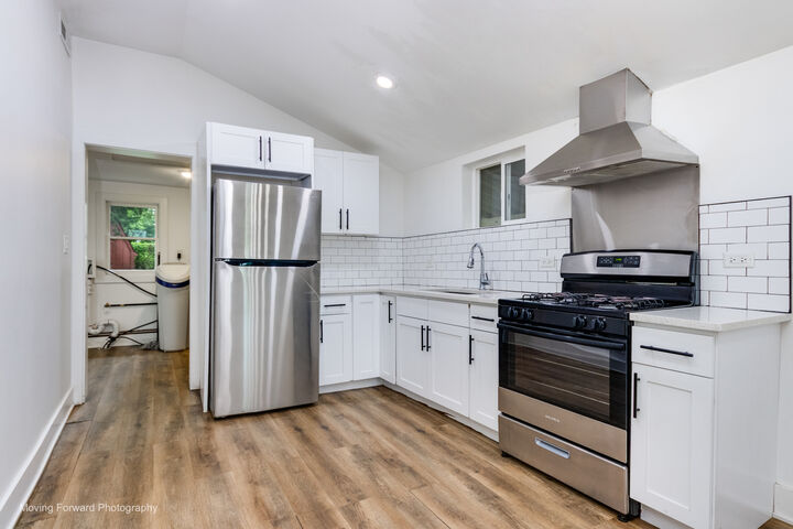 Property Photo: 1437 Superior Street IL 60505