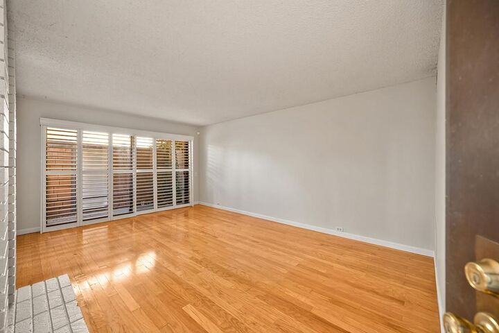 Property Photo:  2270 Woodside Lane 1  CA 95825 