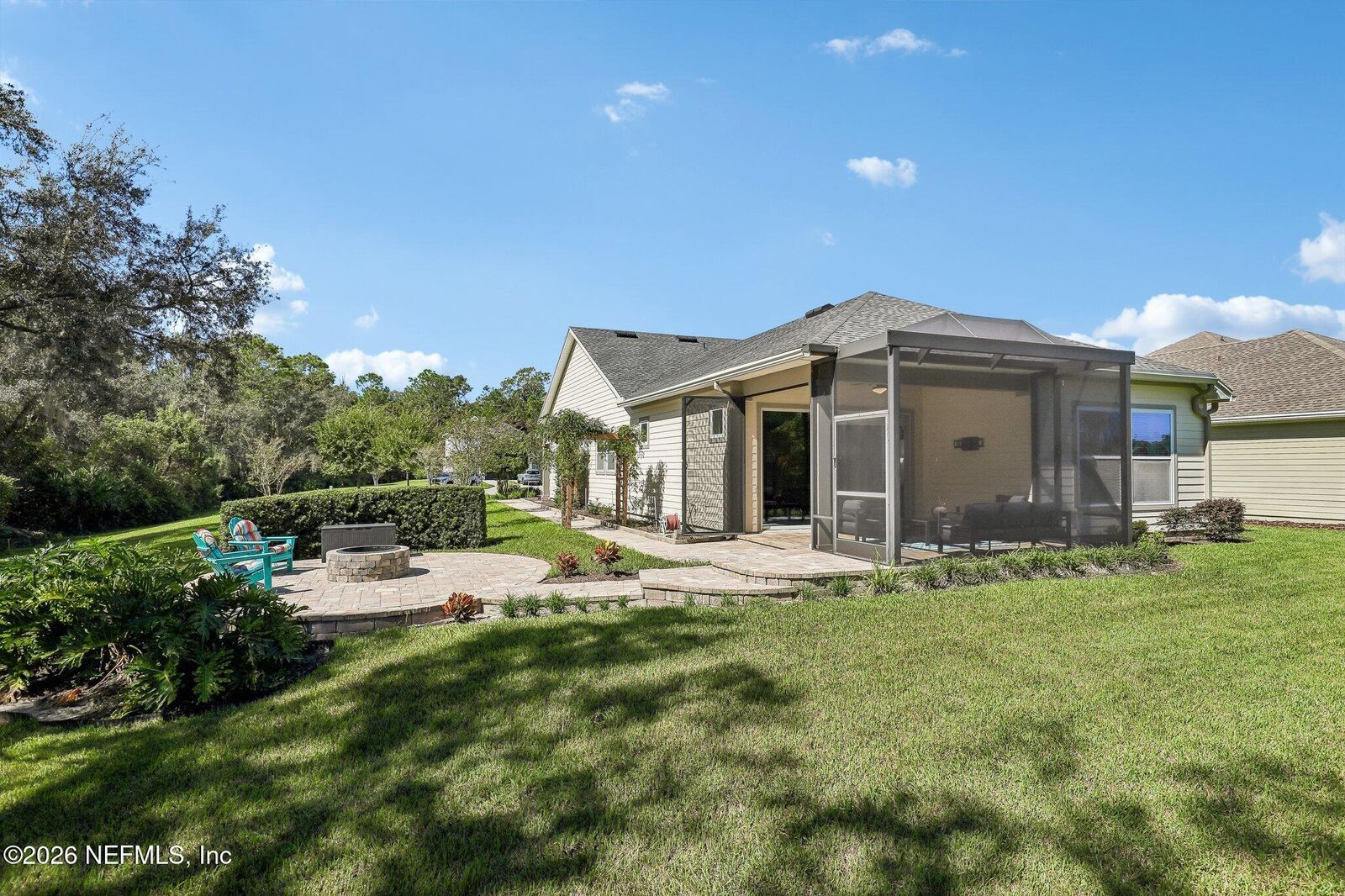 Property Photo: 393 Pioneer Village Drive FL 32081