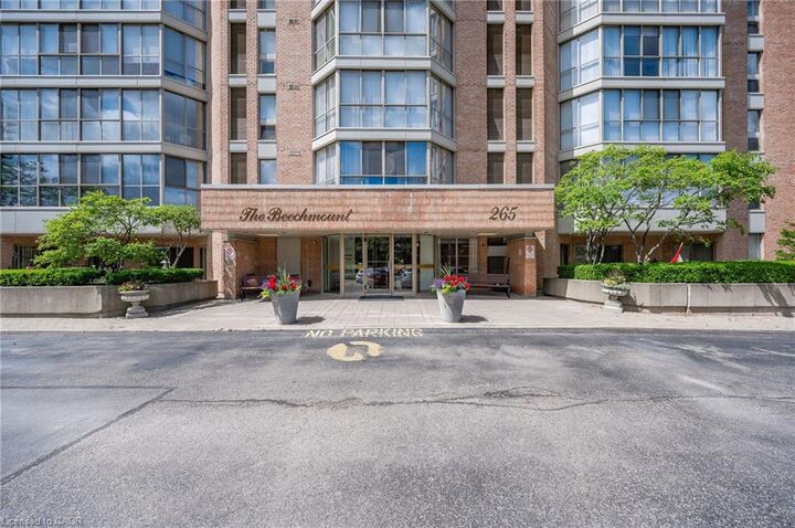 Property Photo:  265 Westcourt Place Ph04  ON N2L 6E4 