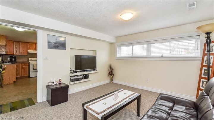 Property Photo:  210 Overlea Drive Lower  ON N2M 1T3 