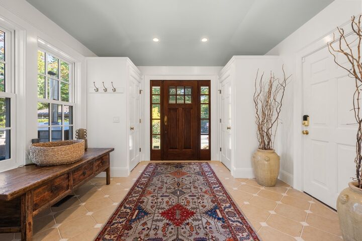 Property Photo:  11 Hart St  MA 01915 