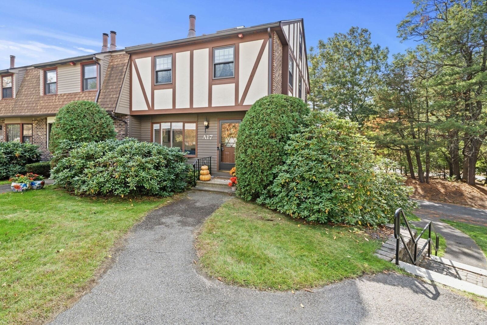 Property Photo:  17 Scotty Hollow Dr A  MA 01863 