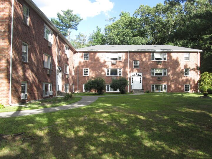 Property Photo: 57 Daniels St 4 MA 02054