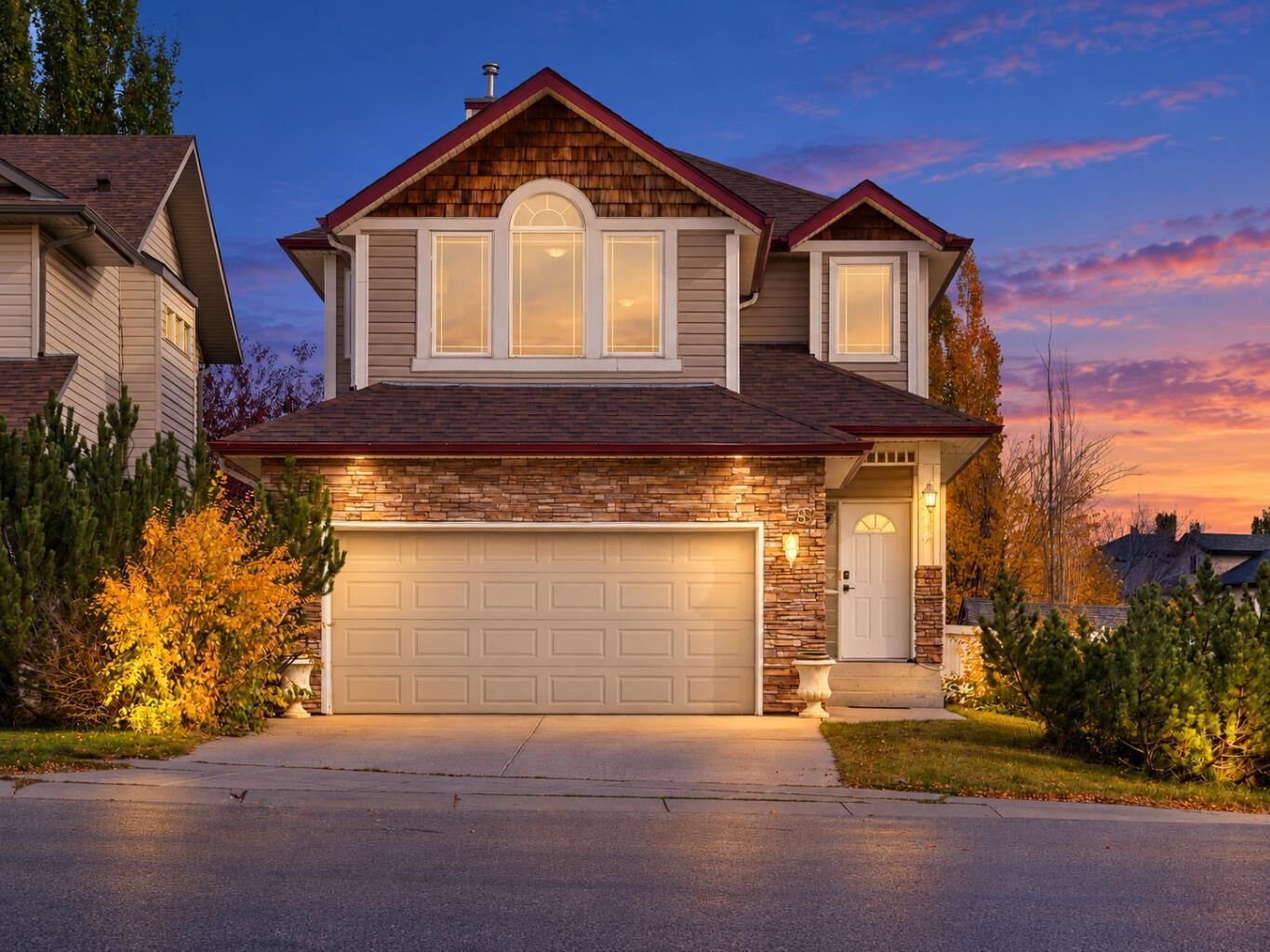 Property Photo:  86 Tuscany Ravine Road NW  AB T3L 2R9 