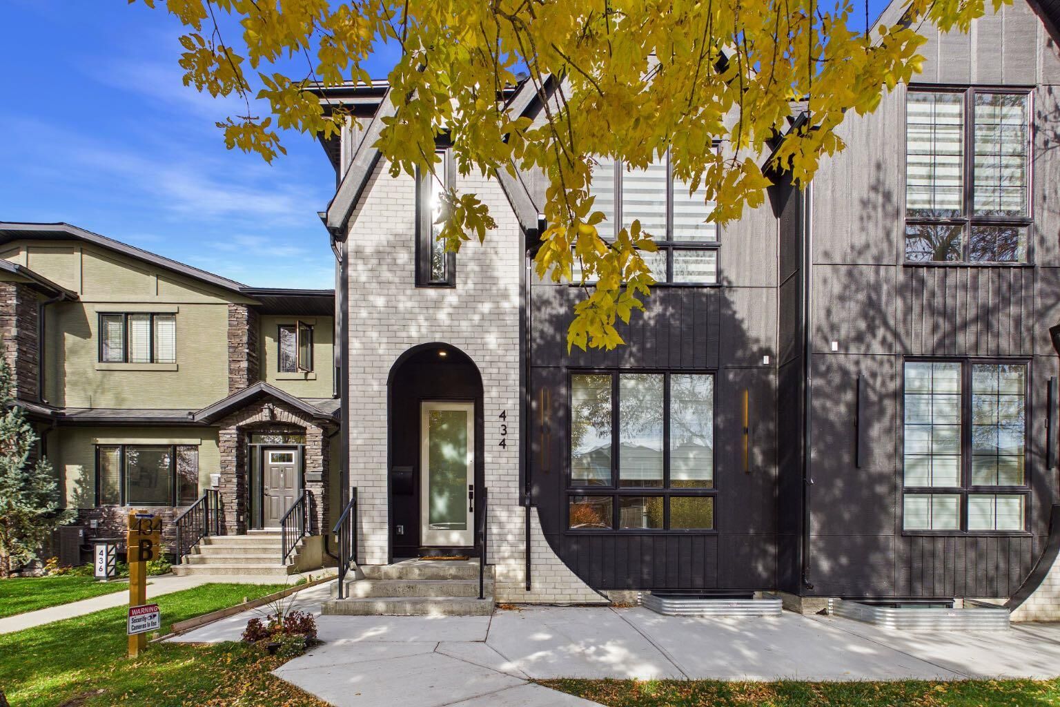 Property Photo: 434 23 Avenue NW AB T2M 1S4
