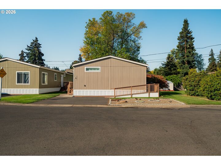 Property Photo: 16171 SE 79th Ave OR 97267