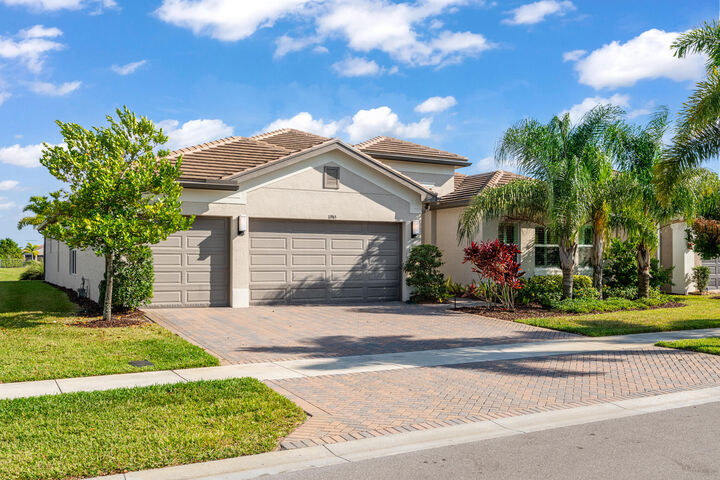 Property Photo:  11965 SW Sandy Bay Circle  FL 34987 