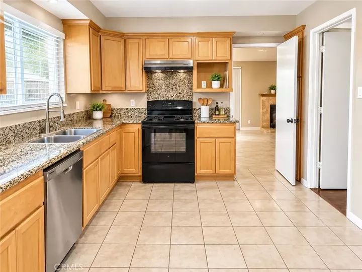 Property Photo:  1260 Kenwood Street  CA 90631 