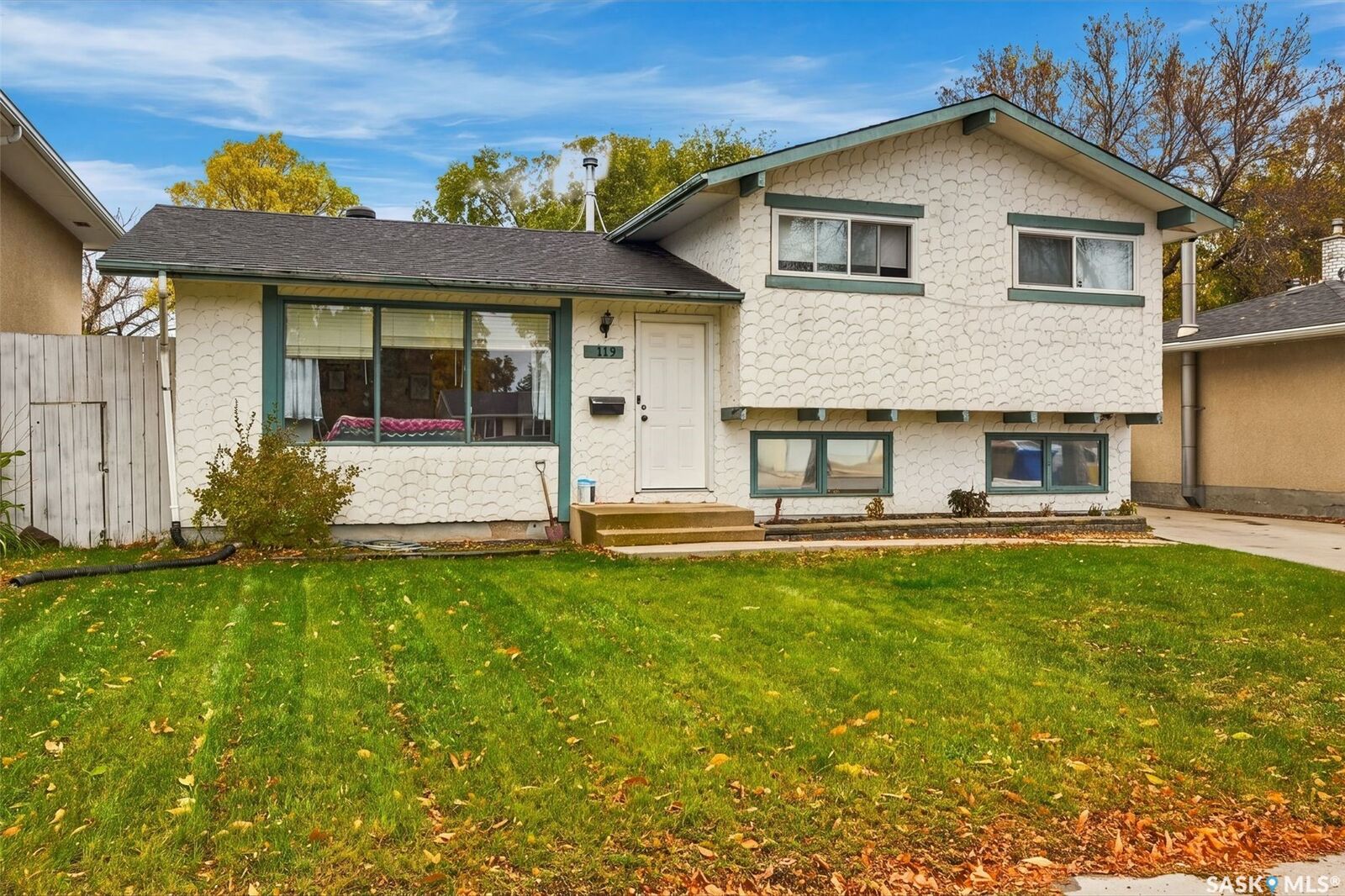 Property Photo:  119 McCarthy Boulevard  SK S4R 5R6 