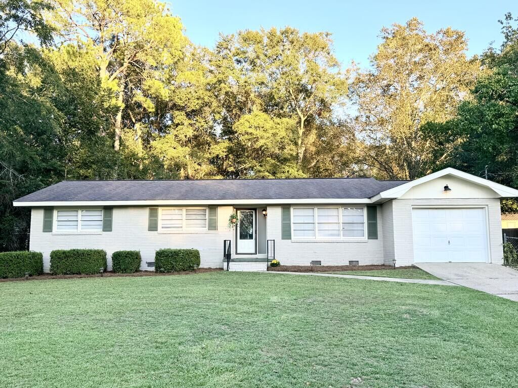 Property Photo:  1604 Keating Road  AL 36303 