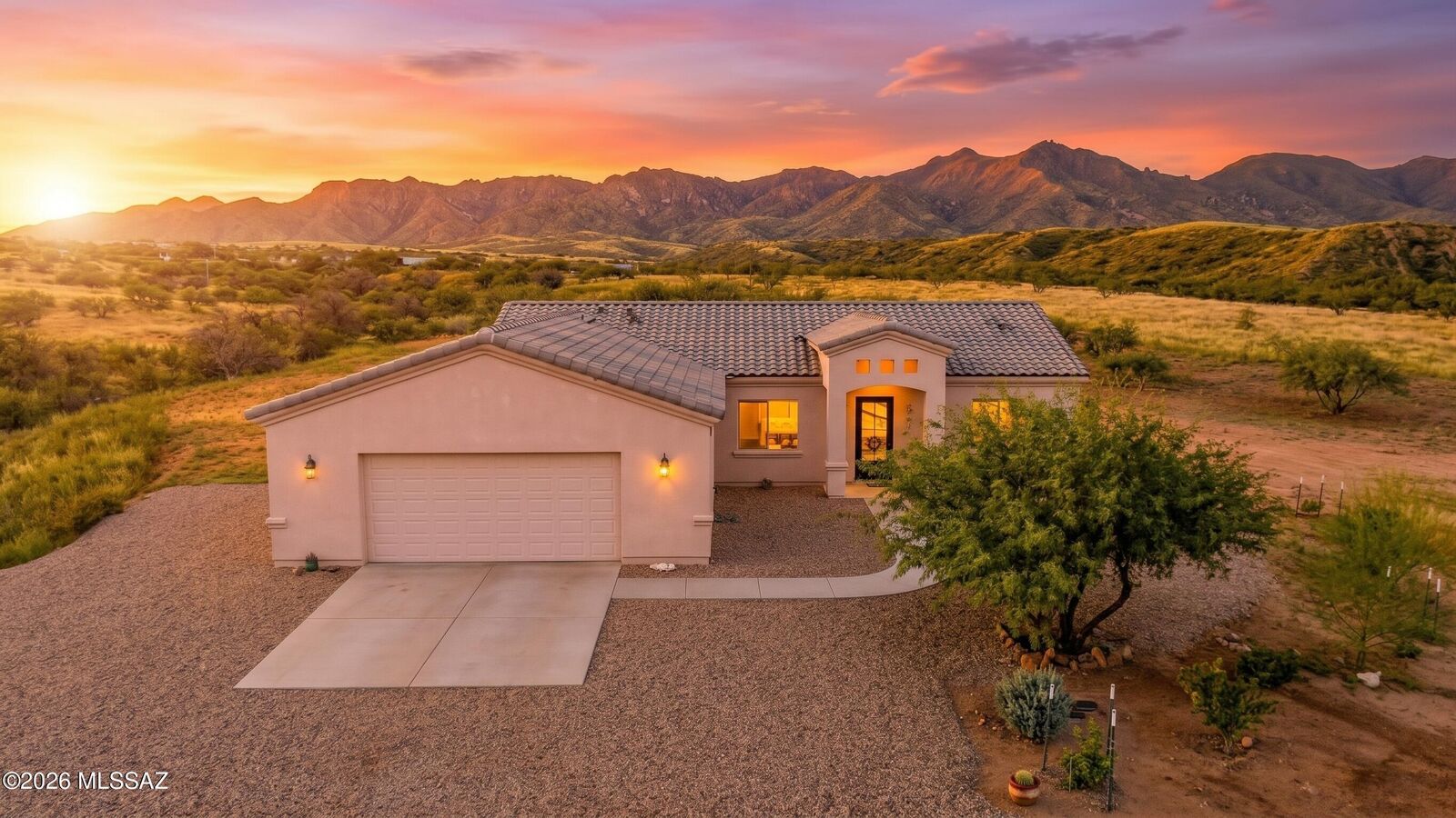 Property Photo: 28 San Gabriel Drive AZ 85621