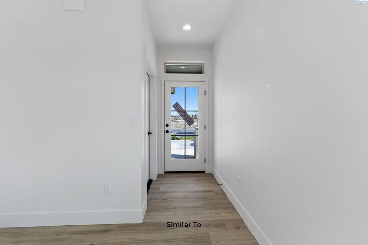 Property Photo:  289 N Dewberry Pl  WA 99336 