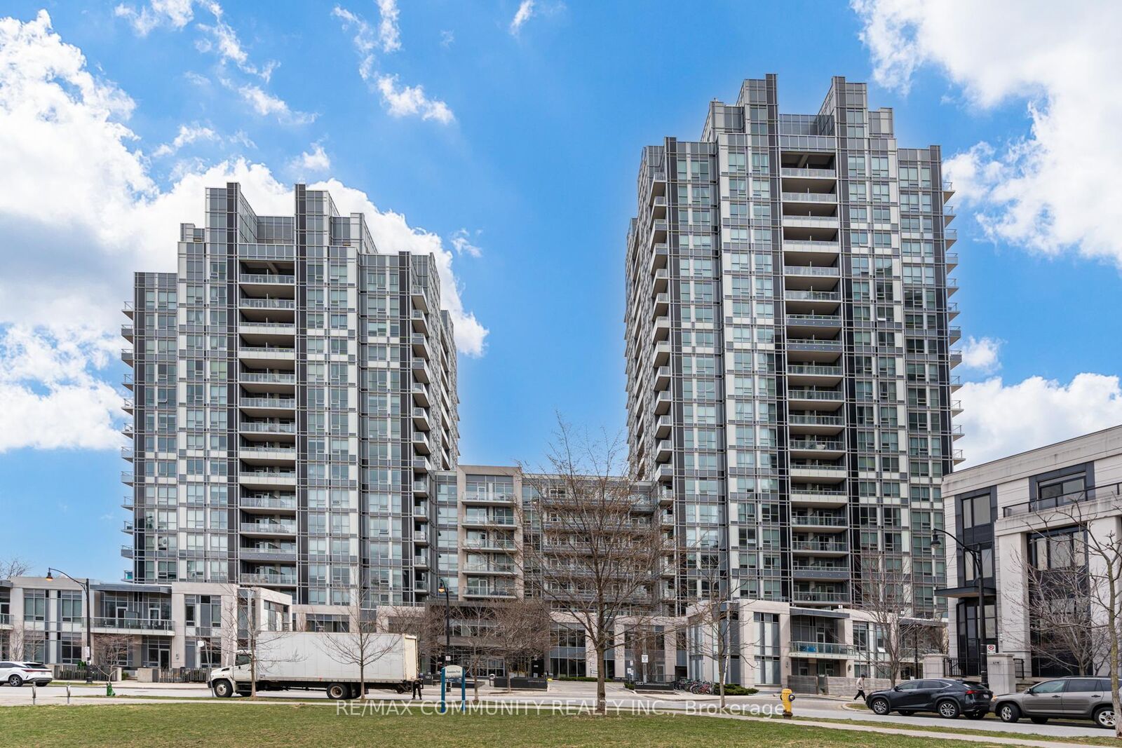 Property Photo:  120 Harrison Garden Boulevard 1008  ON M2N 0H1 