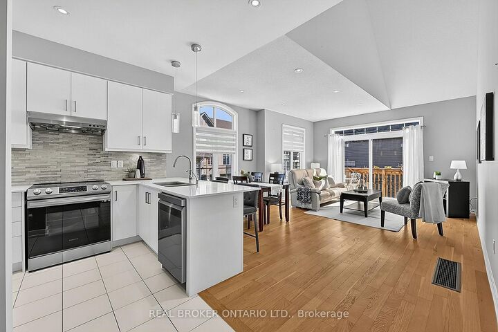 Property Photo:  31 Lyall Stokes Circle  ON L0G 1M0 