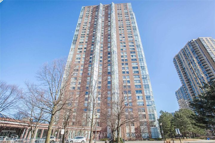 Property Photo:  5 Concorde Place 3711  ON M3C 3M8 