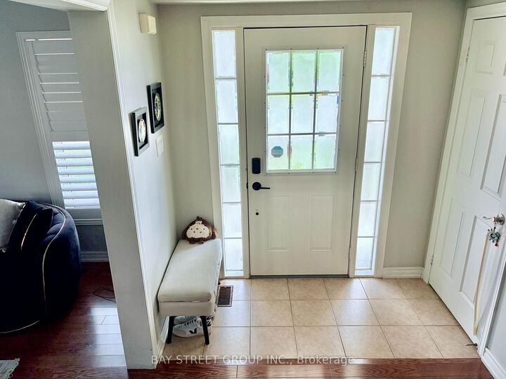 Property Photo:  5 King William Crescent  ON L4B 4S6 