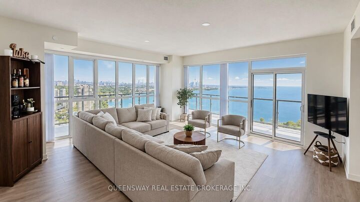 Property Photo:  38 Annie Craig Drive 5002  ON M8V 0G9 