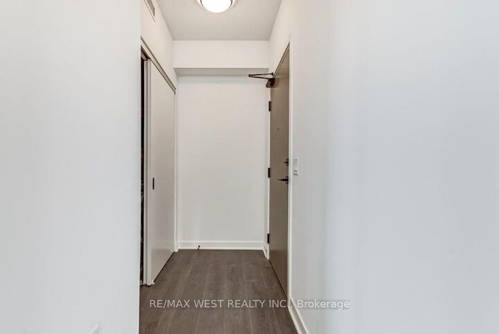 Property Photo:  36 Zorra Street 2603  ON M8Z 0G5 