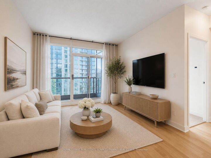 Property Photo:  219 Fort York Boulevard 2806  ON M5V 1B1 