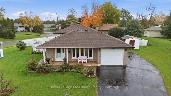 Property Photo:  106 Burns Avenue  ON K8N 4Z2 