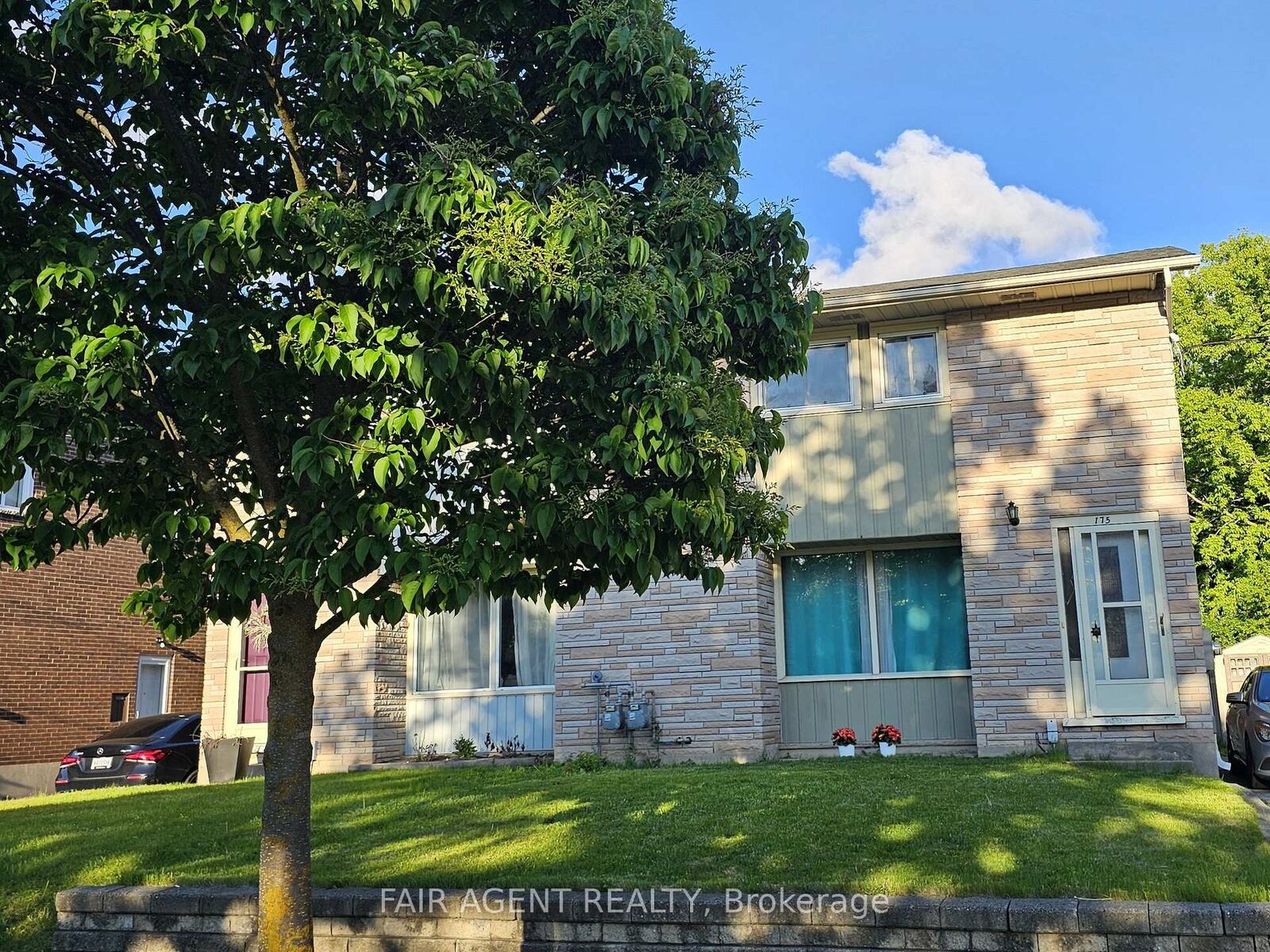 Property Photo:  175 Fourth Avenue  ON N2C 1P3 