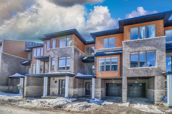 Photo de la propriété: 61 Soho Street 116 ON L8J 0M6