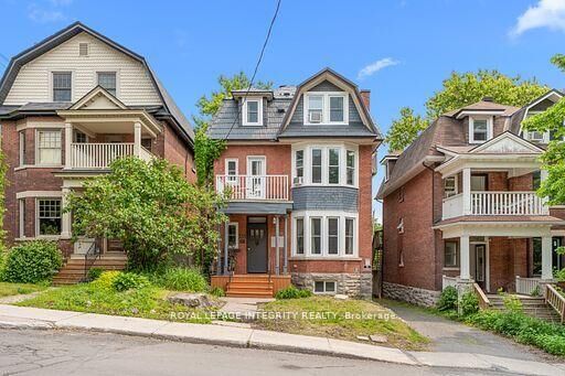 Property Photo:  339 Chapel Street 1  ON K1N 7Z5 
