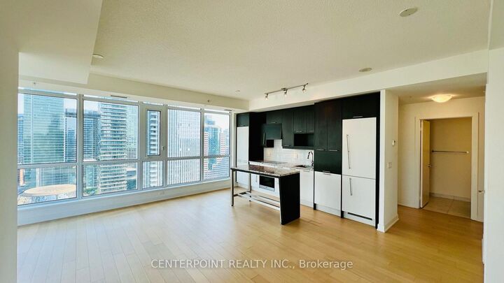 Property Photo:  199 Richmond Street W 2803  ON M5V 0H4 