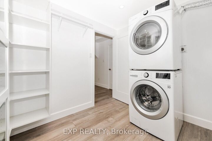 Property Photo:  120 Eccles Street 1  ON K1R 6S8 