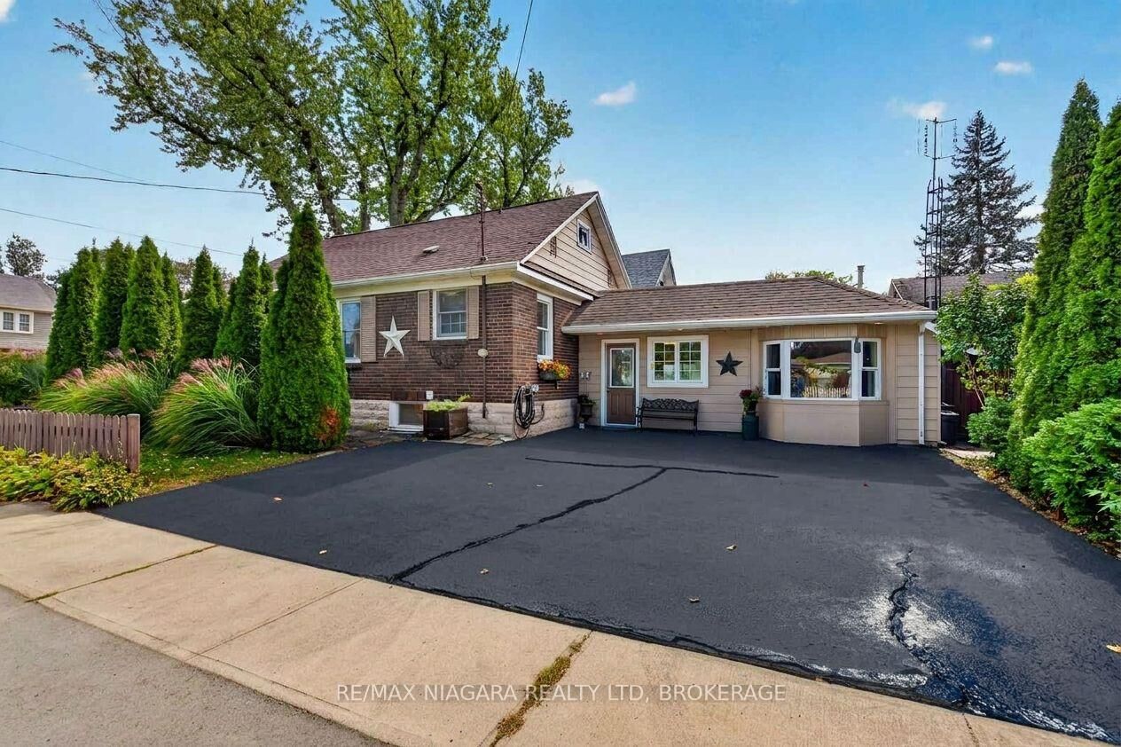 Property Photo:  5657 Prince Edward Avenue  ON L2G 5J1 