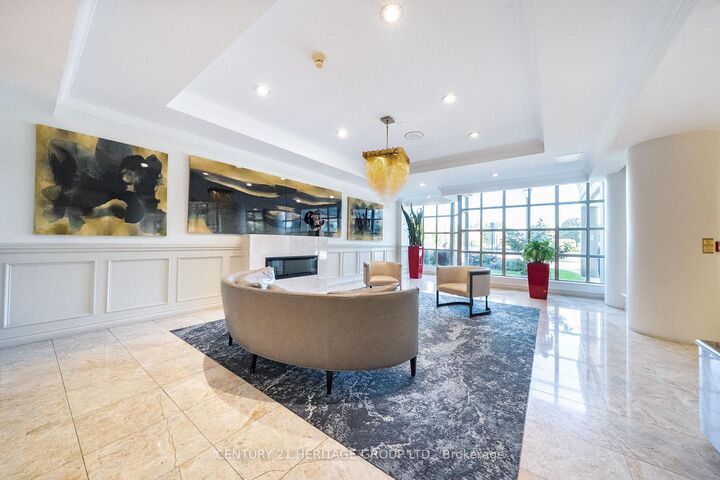 Property Photo:  7 Townsgate Drive 1203  ON L4J 7Z9 