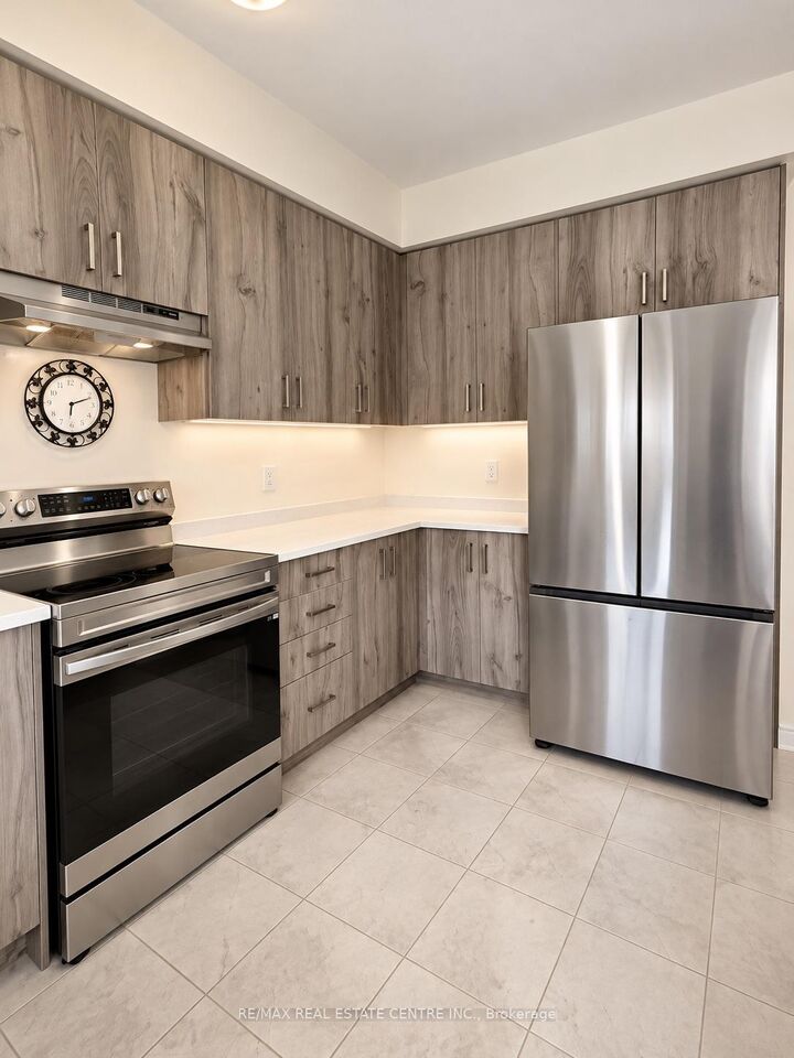 Property Photo:  117 Raftis Street  ON N0G 1A0 