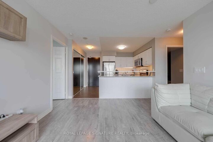Property Photo:  25 Lower Simcoe Street 1609  ON M5J 3A1 