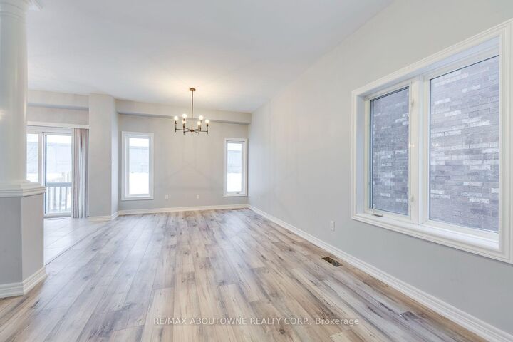 Property Photo:  5160 Bird Boulevard  ON L7L 7J4 