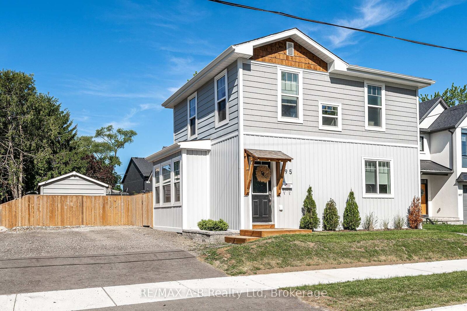 Property Photo:  195 Water Street  ON N0M 2J0 