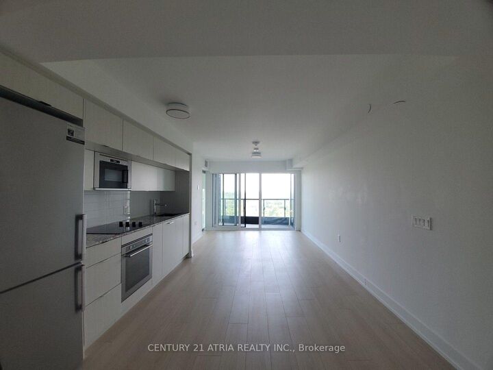 Property Photo:  585 Bloor Street E 2424  ON M4W 0B3 