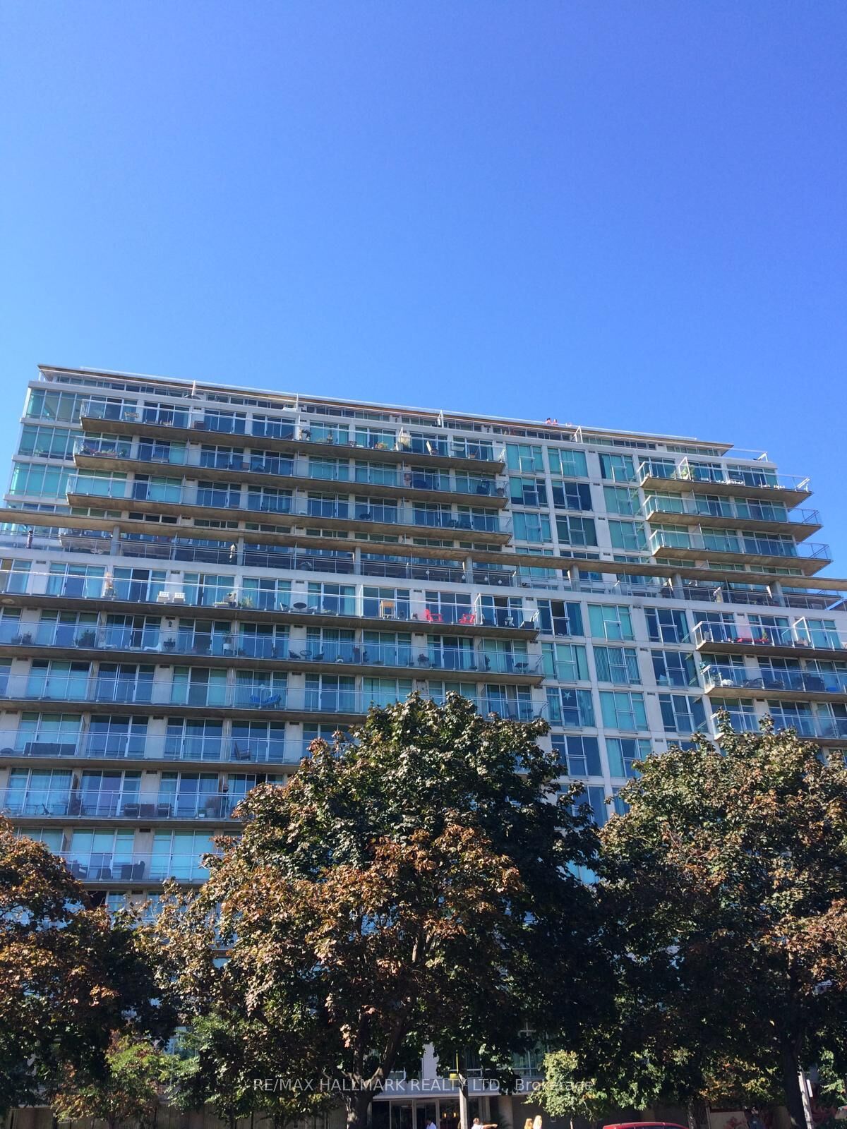 Property Photo:  650 Queens Quay W 1817  ON M5V 3T1 