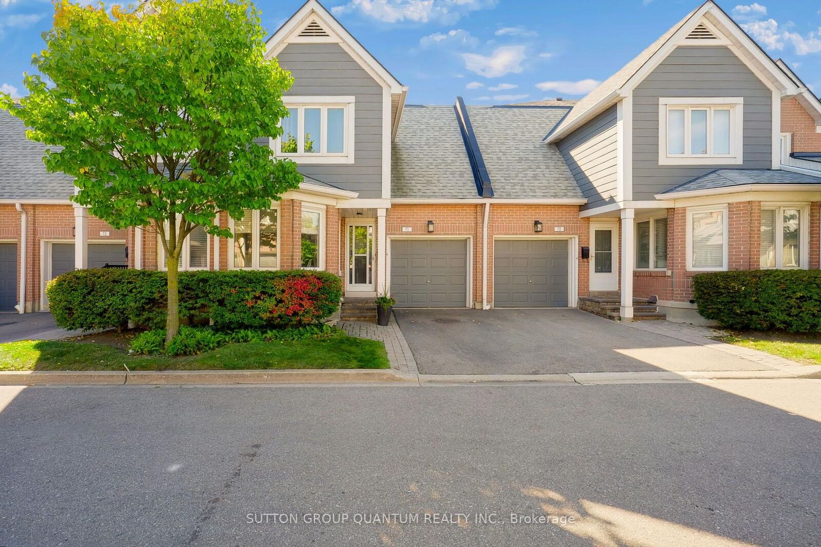 Property Photo:  2205 South Millway N/A 71  ON L5L 3T2 