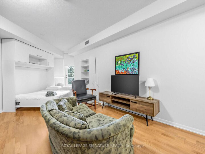 Property Photo:  209 Fort York Boulevard 358  ON M5V 4A1 