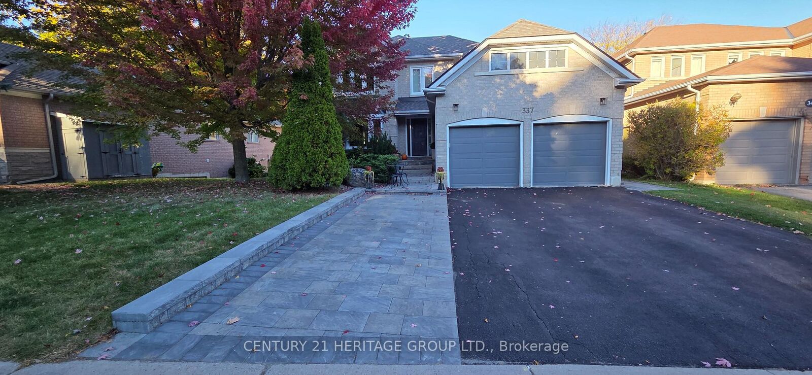 Property Photo:  337 Carruthers Avenue  ON L3X 2B7 