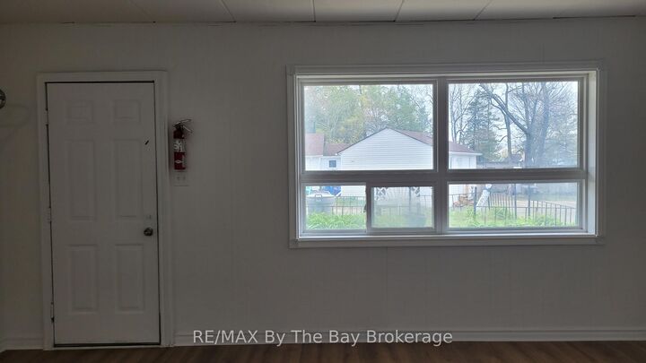 Property Photo:  280 River Road E A06  ON L9Z 2L7 