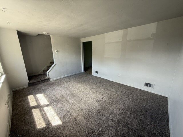 Property Photo:  2320 Milburn Street  PA 15132 
